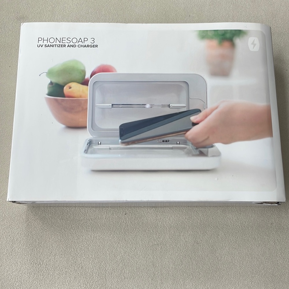 PHONESOAP 3 UV sanitizer and charger